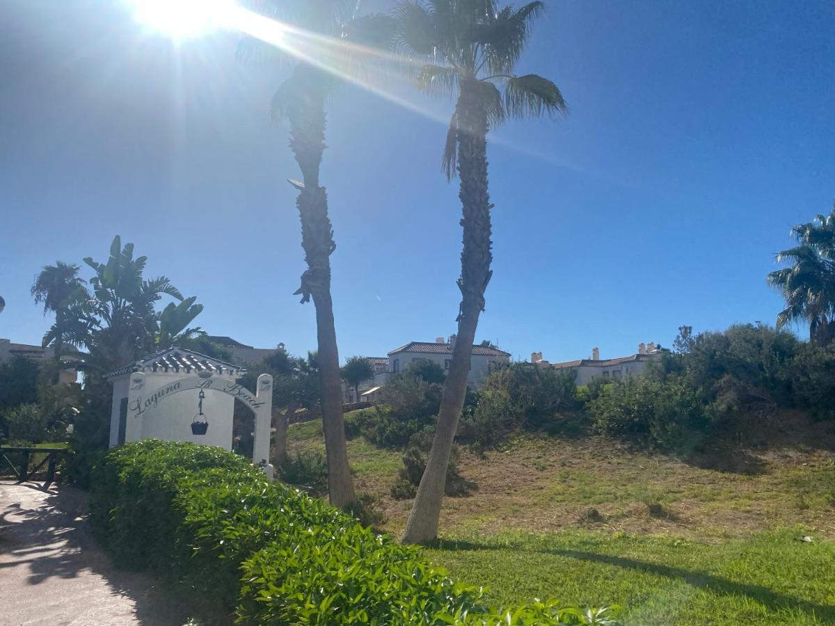 Apartamento Duplex Ático, primera línea de playa Torrox Exterior foto